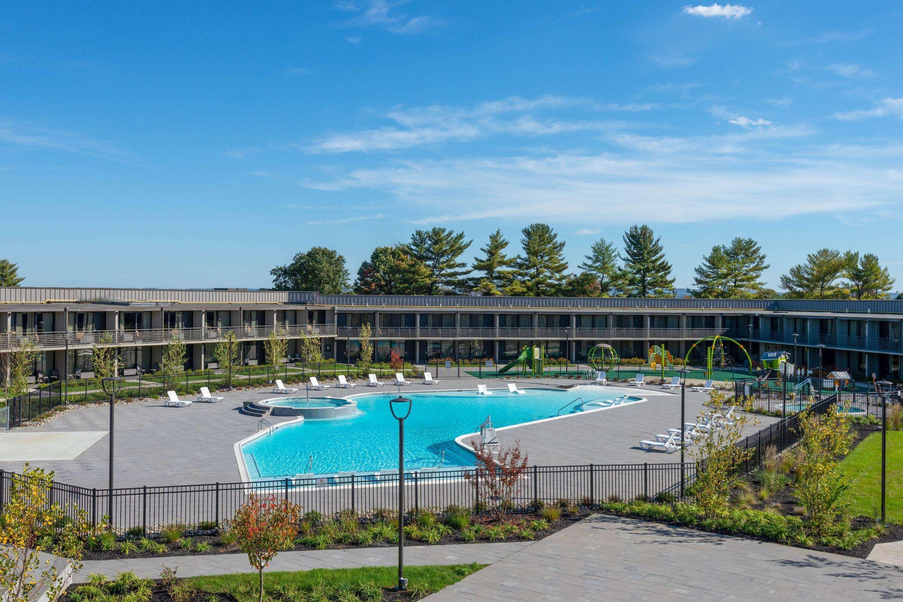 Wyndham Lancaster Resort And Convention Center Smoketown  Exterior photo